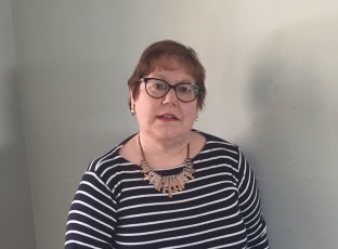 Author pic Edinburgh (002)